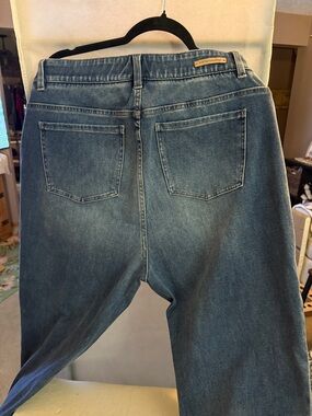 Soft Surroundings Women's Midwash Blue Denim Jeans